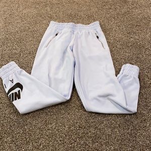 Women’s Nike sweatpants